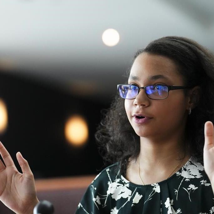 Ottawa girl, 12, becomes youngest university graduate in ºÚÁϳԹÏÍø history
